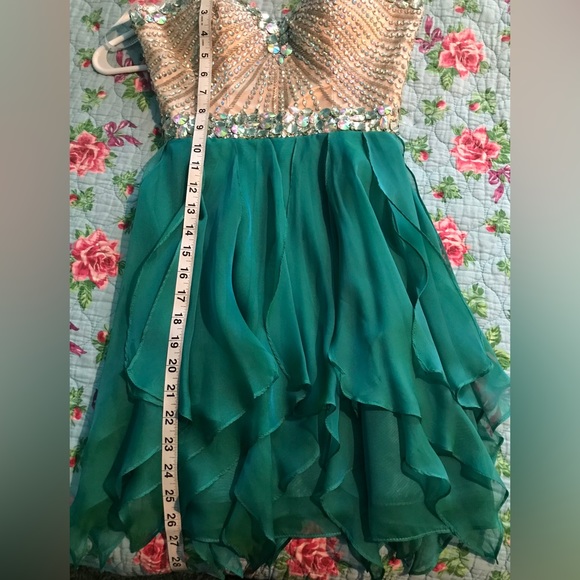 Sherri Hill Short Party Dress - Picture 10 of 16